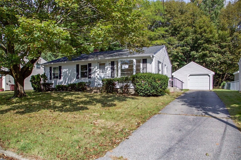 82 Patton Rd, Woonsocket, RI 02895 - photo 1