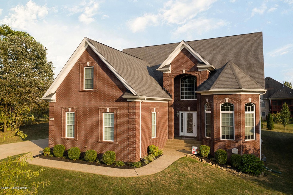 11107 Radleigh Ln, Louisville, KY 40291 - photo 1