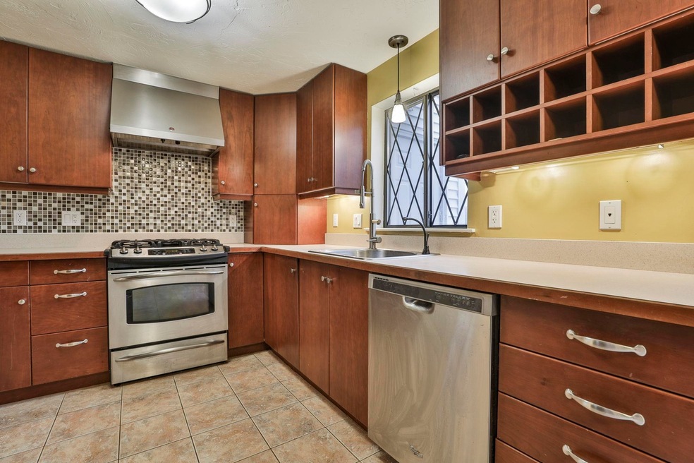 4 Vanden Rd, Merrimack, NH 03054 - photo 1