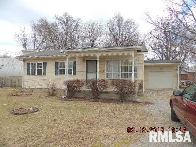 2 N Land St, Harrisburg, IL 62946 - photo 1