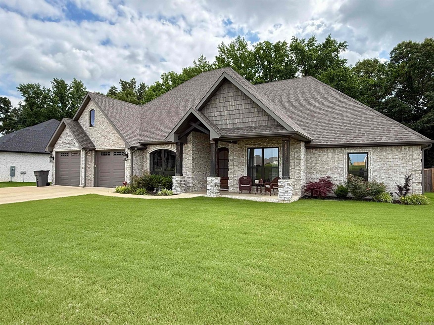 Pending $429,900