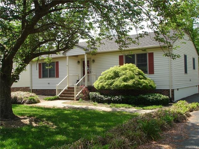 Welcome to 141 Huntsman Rd!