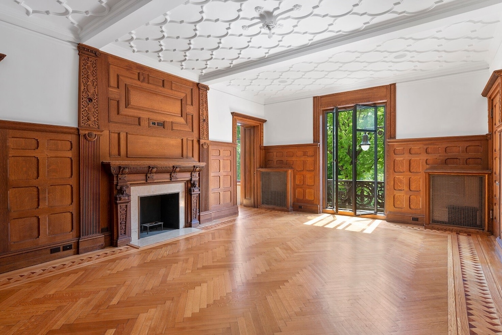 135 Central Park W unit 2NC, New York, NY 10023 - photo 1