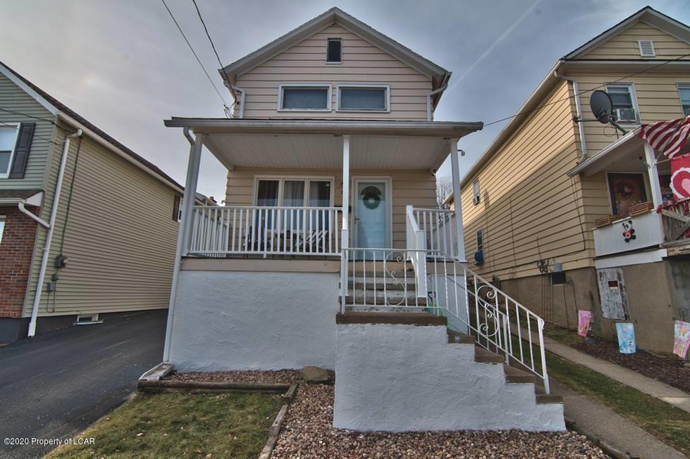 30 Broderick St, Kingston, PA 18704 - photo 1