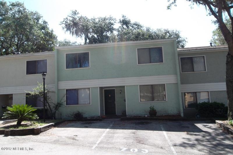 703 Oaks Manor Ct unit O4-1, Jacksonville, FL 32211 - photo 1