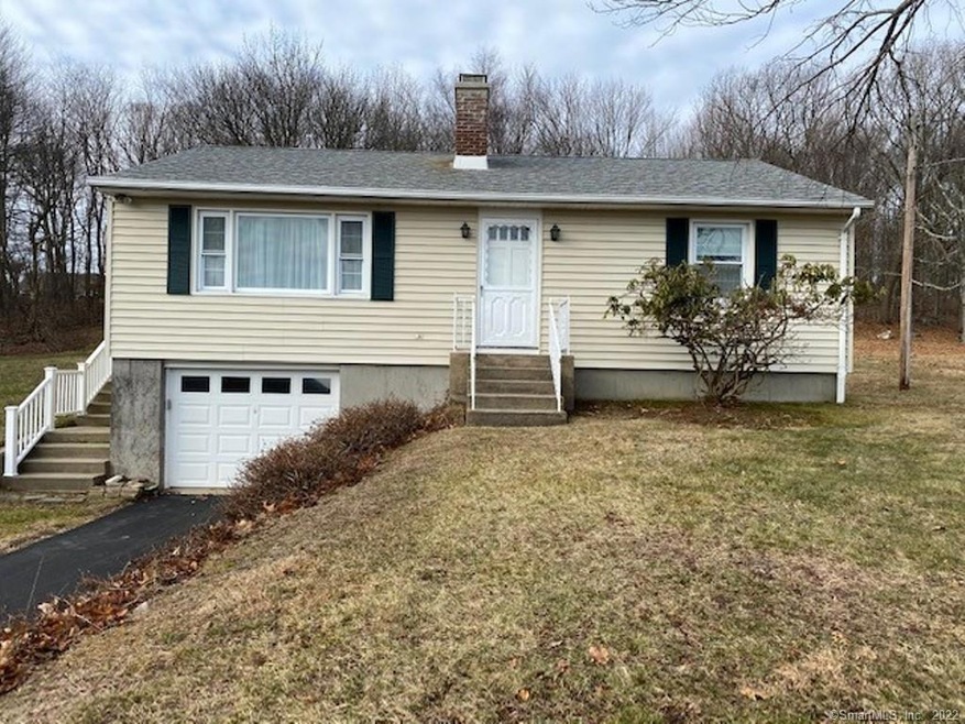 592 Sunnyside Ave, Oakville, CT 06779 - photo 1