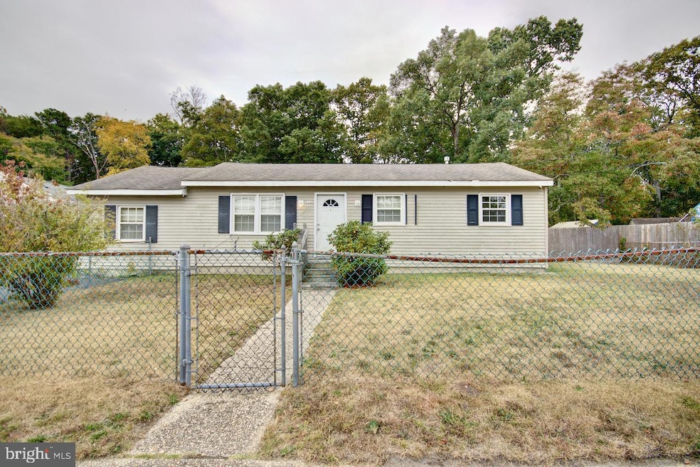 513 Berkeley Dr, Browns Mills, NJ 08015 - photo 1