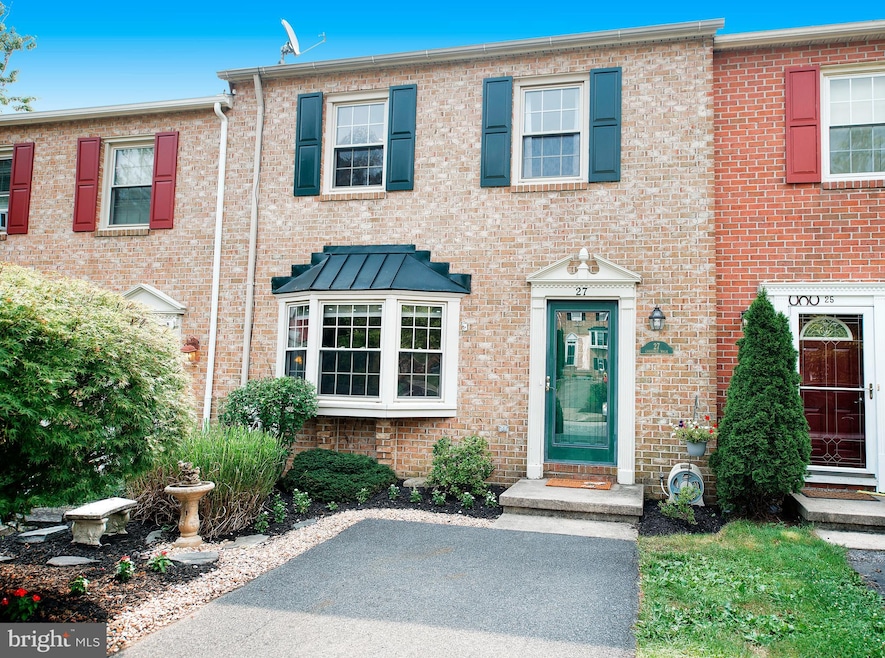 27 Carriage Walk Ct, Parkville, MD 21234 - photo 1