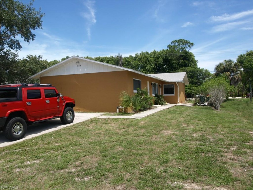 1103 Highlands Dr, Naples, FL 34103 - photo 1