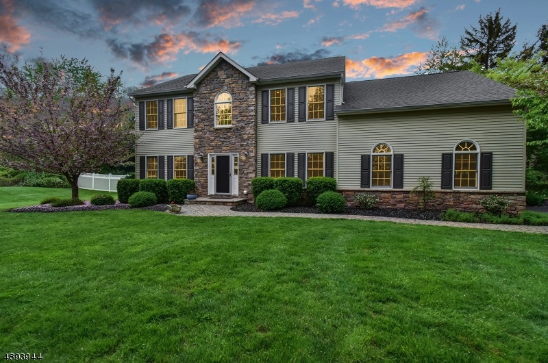 22 Marion Ave, Franklin Park, NJ 08823 - photo 1