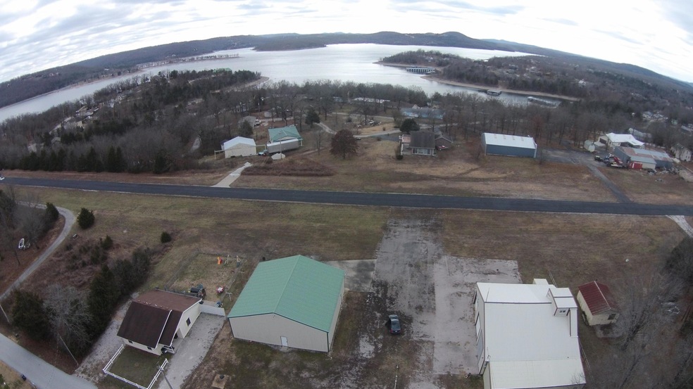 448 Bonanza Dr, Kimberling City, MO 65686 - photo 1