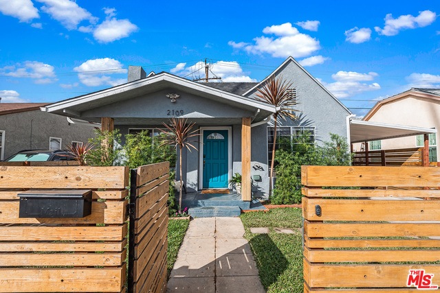 2109 Vineyard Ave, Los Angeles, CA 90016 - photo 1
