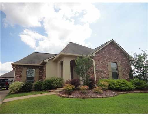 424 Crossover Dr, Pineville, LA 71360 - photo 1