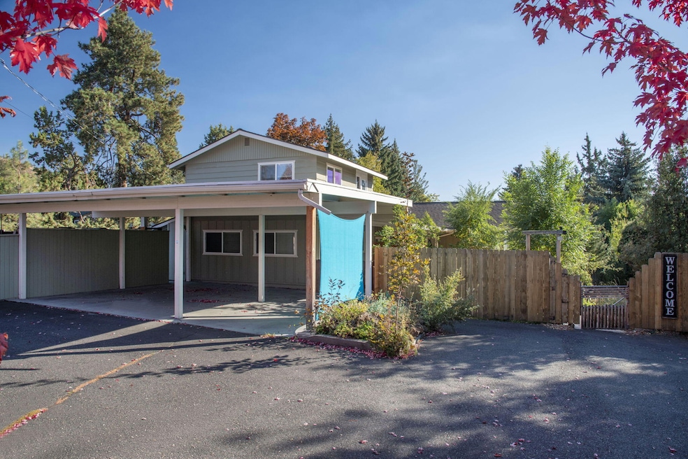 For Sale $949,000 • Co-Listing Agent