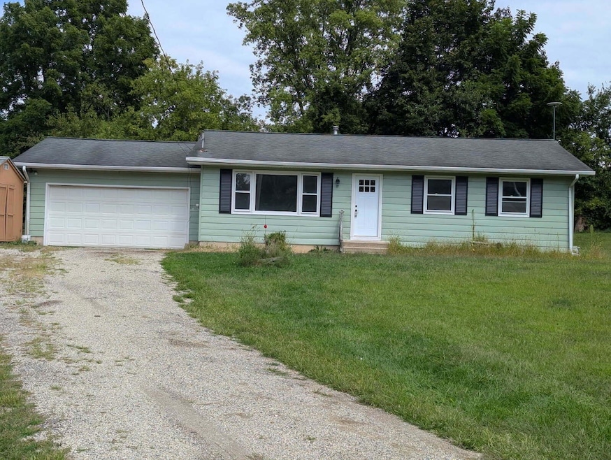 2101 Maple Ln, Hastings, MI 49058 - photo 1