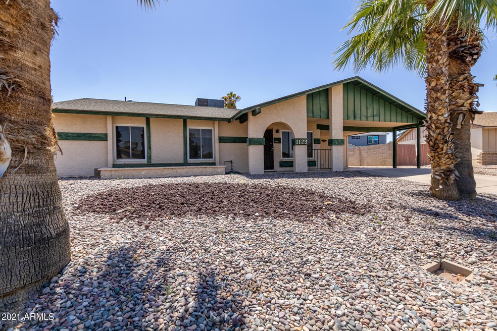 1123 W Los Lagos Vista Cir, Mesa, AZ 85210 - photo 1