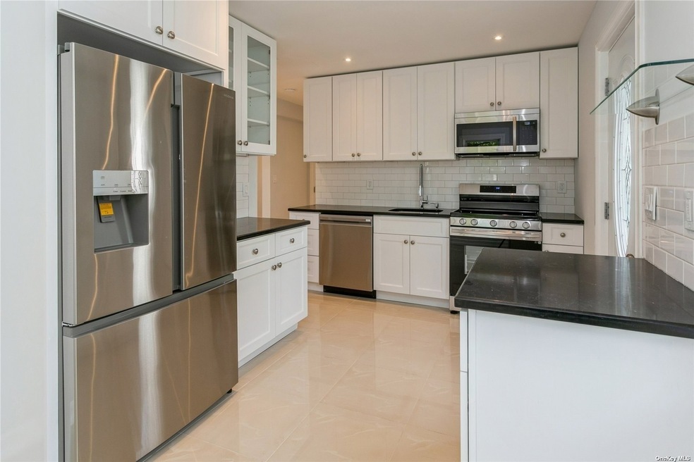 720 Wilson St, Franklin Square, NY 11010 - photo 1