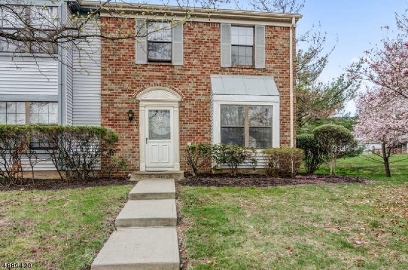 48 Pear Tree Ln, Franklin Park, NJ 08823 - photo 1