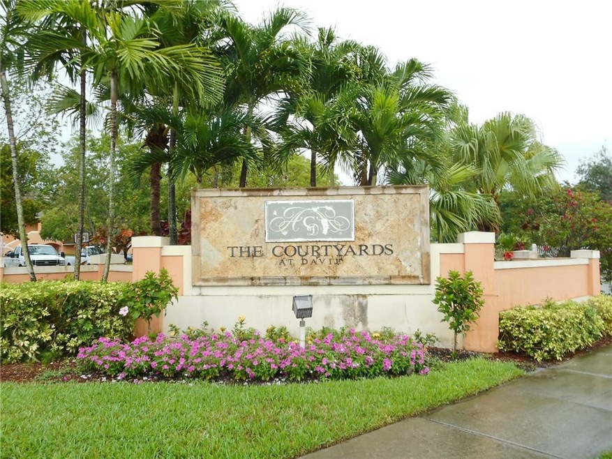 6968 SW 39th St unit F303, Davie, FL 33314 - photo 1