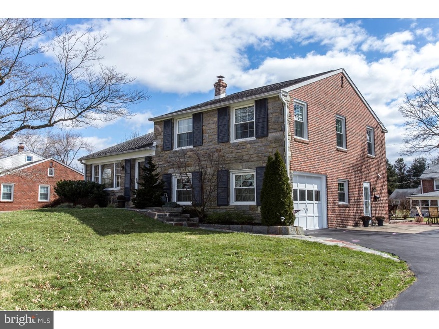 110 Canterbury Dr, Wallingford, PA 19086 - photo 1