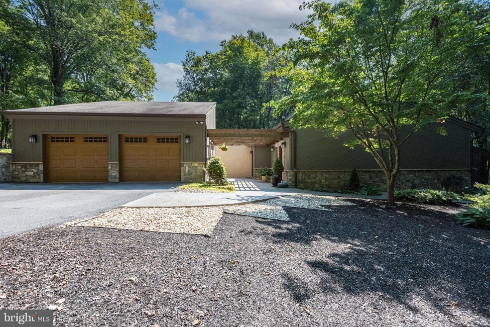 543 Buckhorn Rd, Sykesville, MD 21784 - photo 1