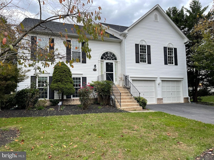 1021 Dulaney Mill Dr, Frederick, MD 21702 - photo 1