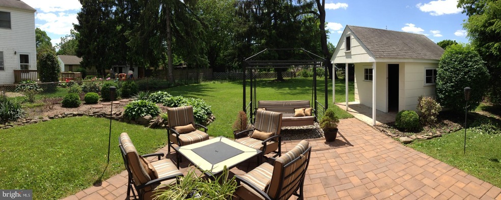 321 Roberts Ave, Conshohocken, PA 19428 - photo 1