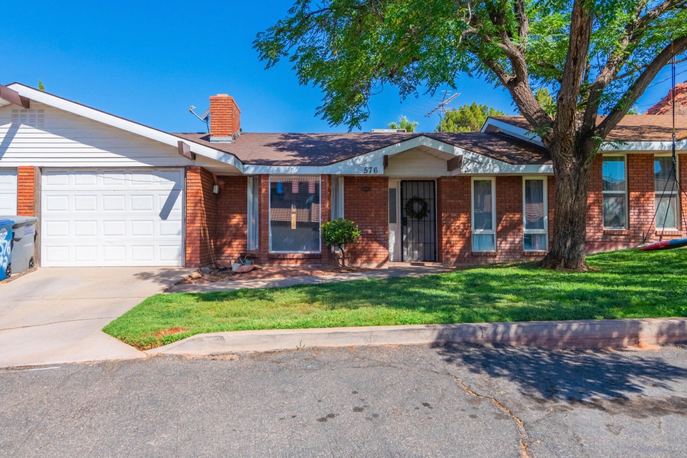 576 Diagonal St UNIT 2-003
