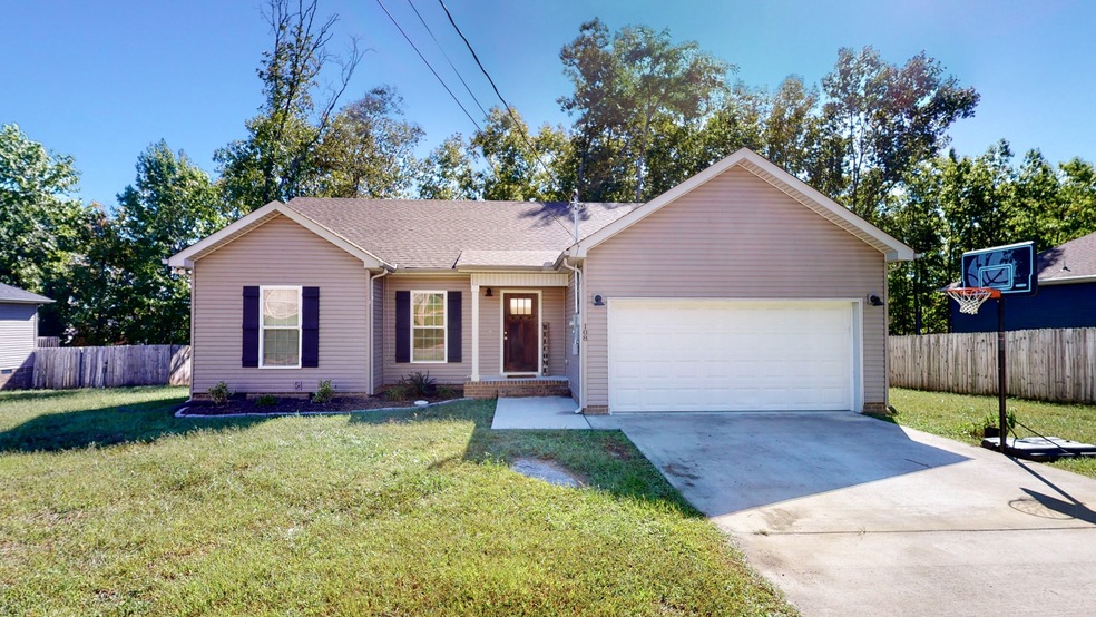 108 Doak St, Shelbyville, TN 37160 - photo 1
