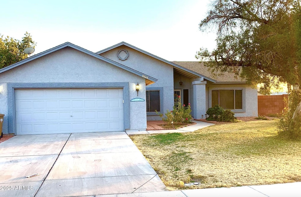 8043 W Dahlia Dr, Peoria, AZ 85381 - photo 1