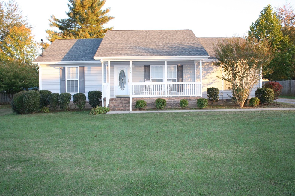 205 Warren Cir, Shelbyville, TN 37160 - photo 1