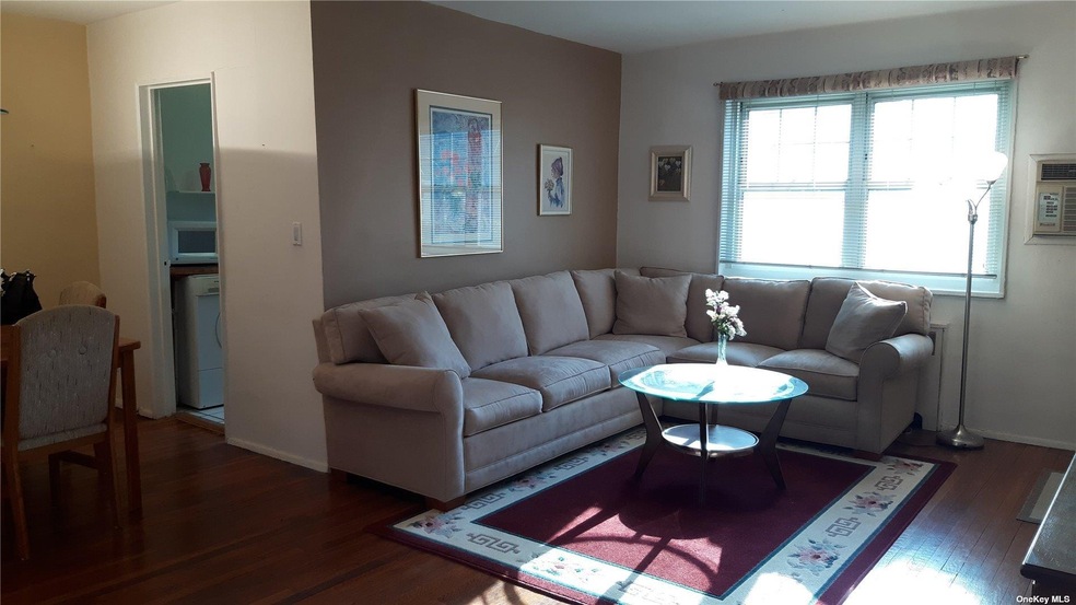 5838 251st St unit 1, Little Neck, NY 11362 - photo 1