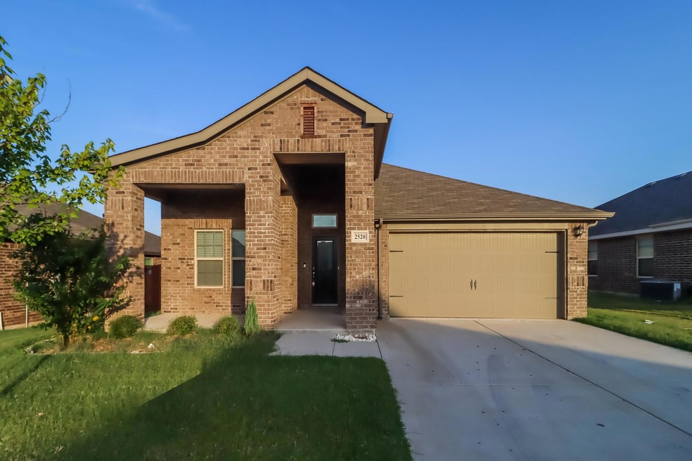 2520 Doe Run, Weatherford, TX 76087 - photo 1