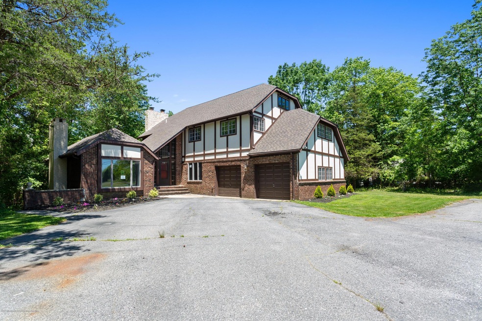 01_122LARRISONRD_2001_HiRes