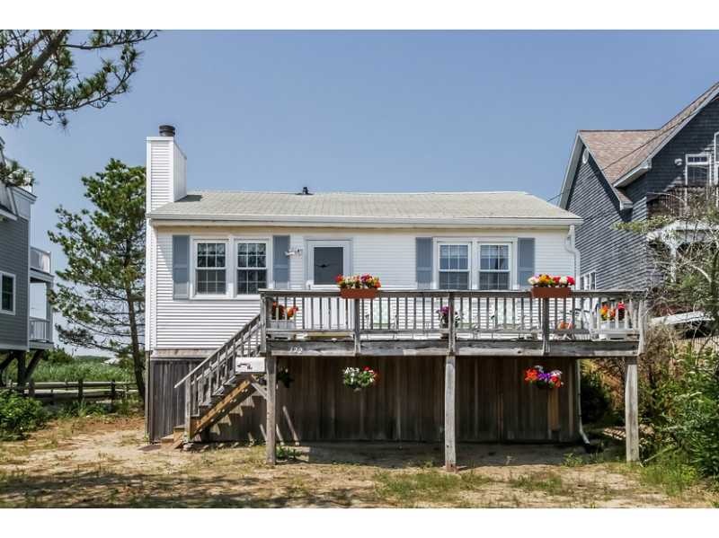 122 Atlantic Ave, Westerly, RI 02891 - photo 1