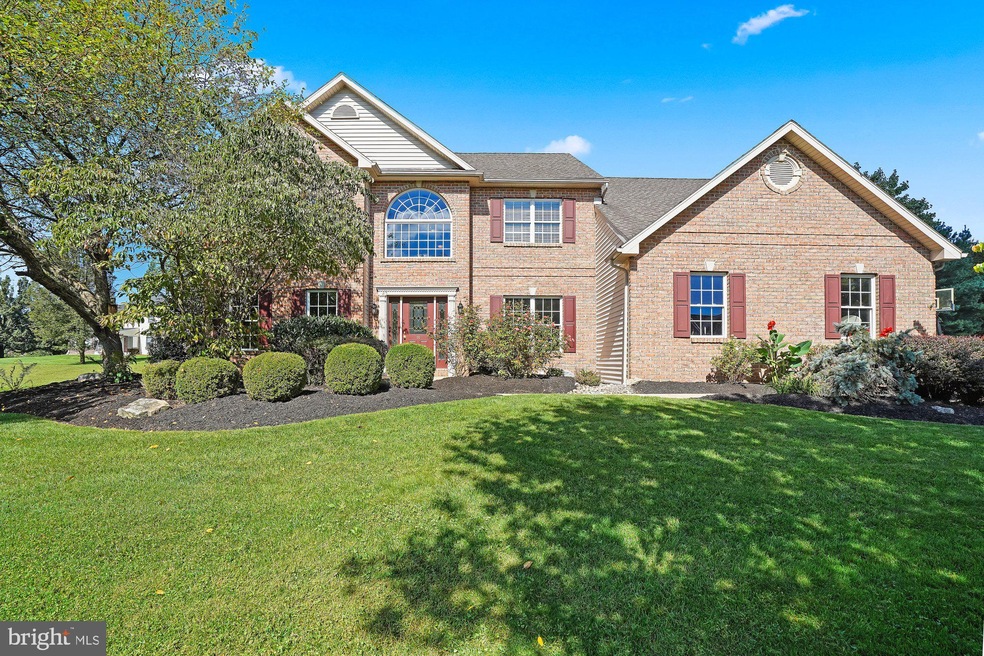 8 Mulligan Dr, Reading, PA 19606 - photo 1