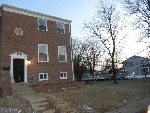 10119 Brandon Way, Manassas, VA 20109 - photo 1