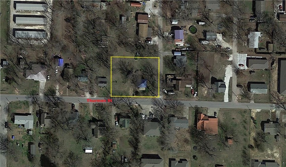 300 W Thurman St, Prairie Grove, AR 72753 - photo 1