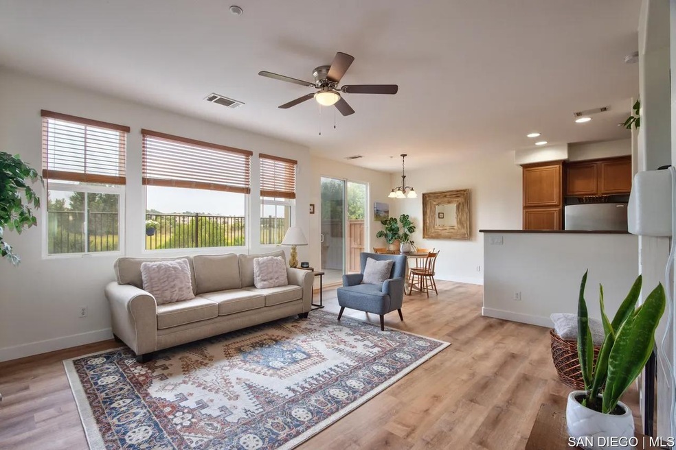 31112 Strawberry Tree Ln unit 10, Temecula, CA 92592 - photo 1