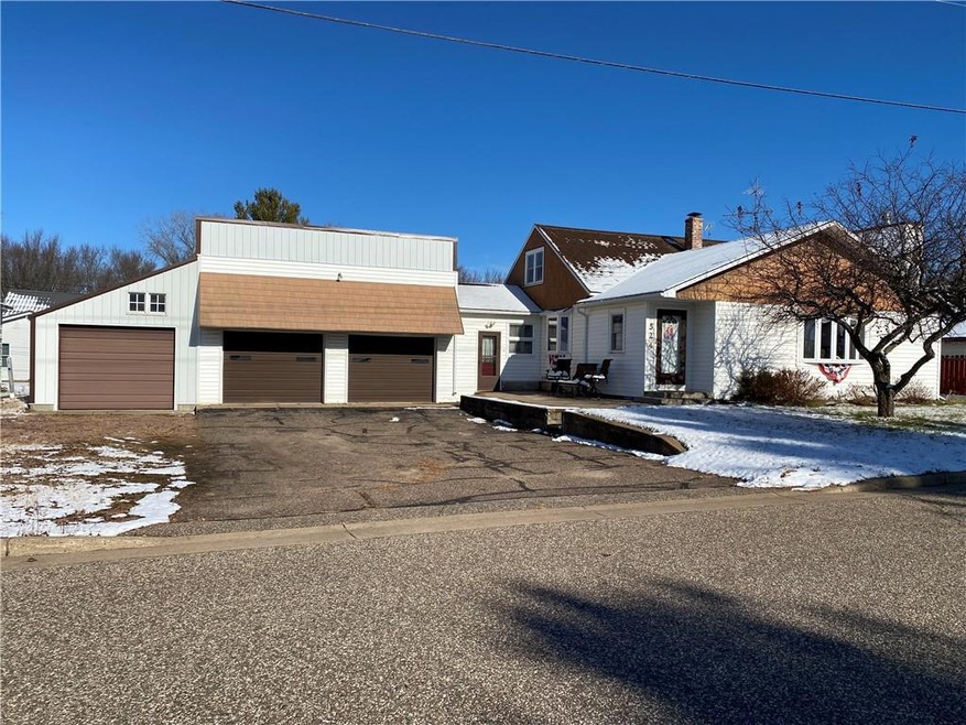 524 E Brown St, Augusta, WI 54722 - photo 1