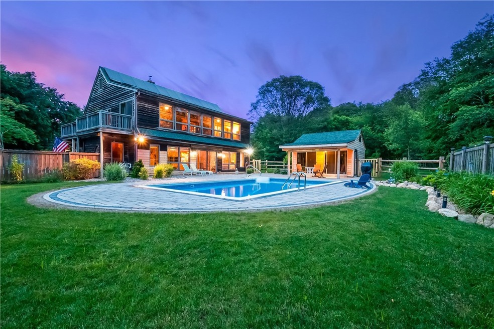 358 Tuckertown Rd, Wakefield, RI 02879 - photo 1