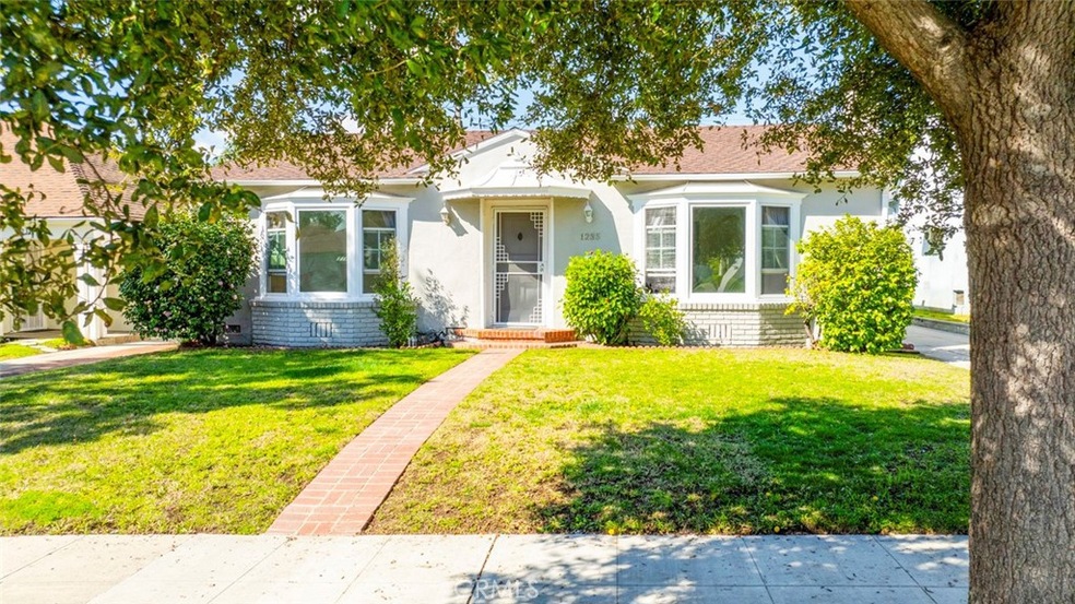 Sold $1,330,000 • Co-Listing Agent