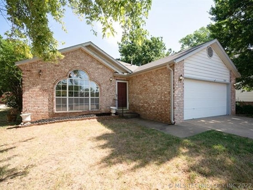 1307 W 112th Place S, Jenks, OK 74037 - photo 1