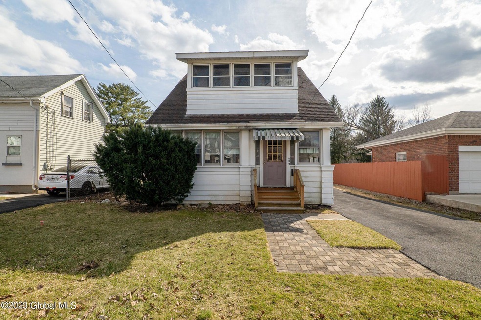 402 Mountain St, Albany, NY 12209 - photo 1