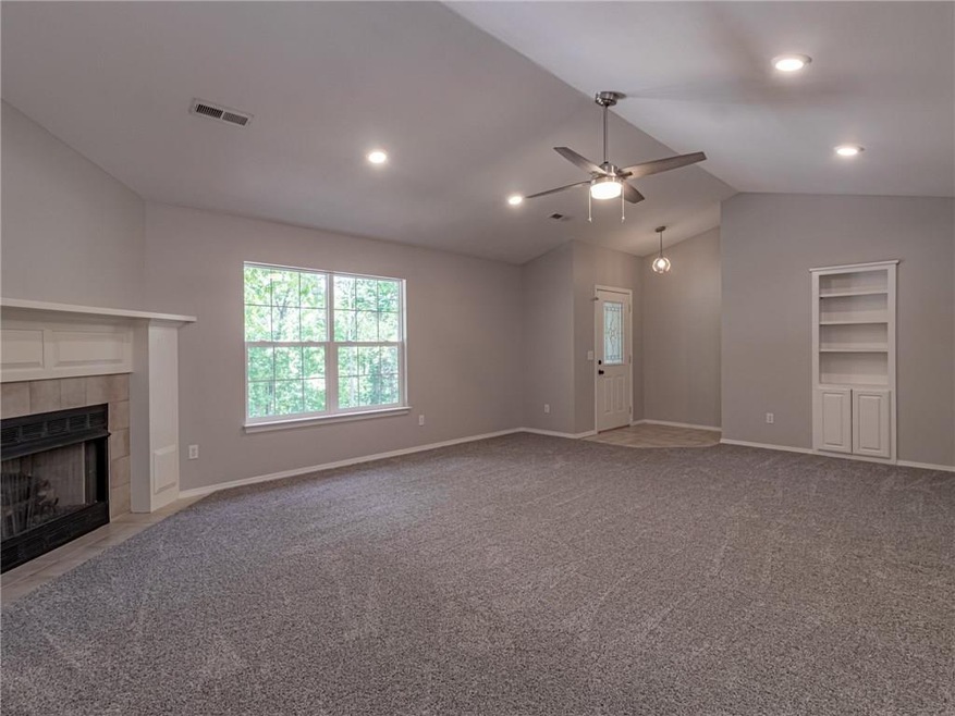 102 Pimlico Dr, Bella Vista, AR 72715 - photo 1