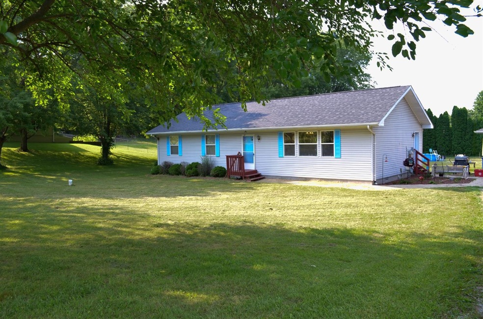 4303 W 150 N, La Porte, IN 46350 - photo 1