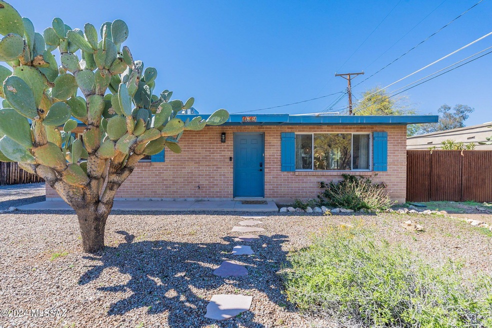 Welcome to 1619 N Stewart Avenue!