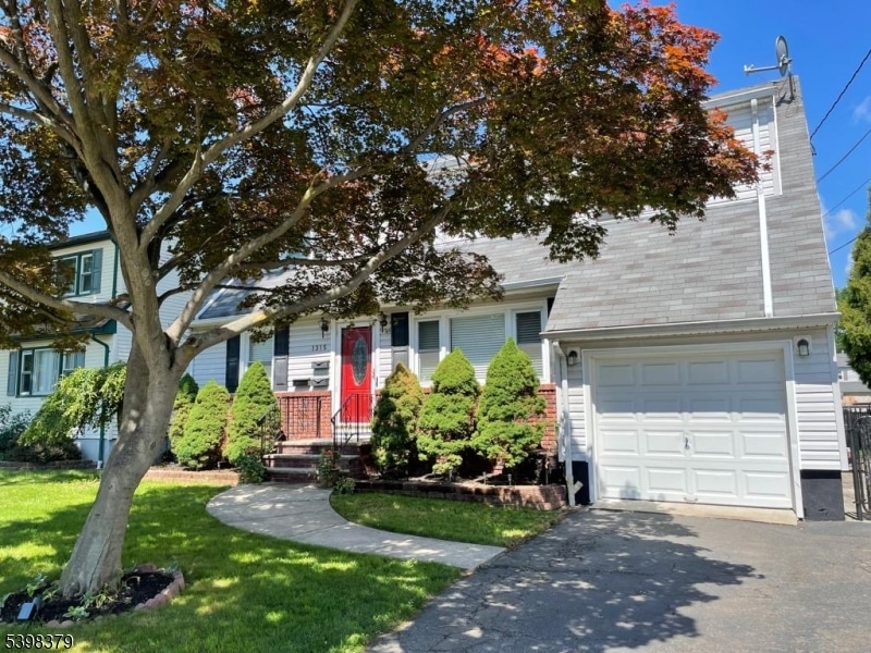 1315 Biscayne Blvd, Union, NJ 07083 - photo 1