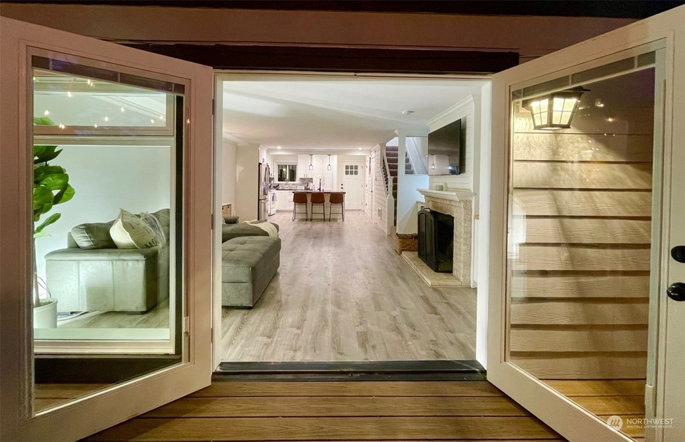 5201 81st Place SW unit 3, Mukilteo, WA 98275 - photo 1