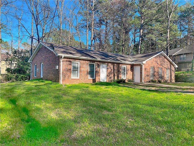 Four sided brick duplex in Lilburn will be an awes